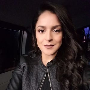 Meet your Posher, Yesenia